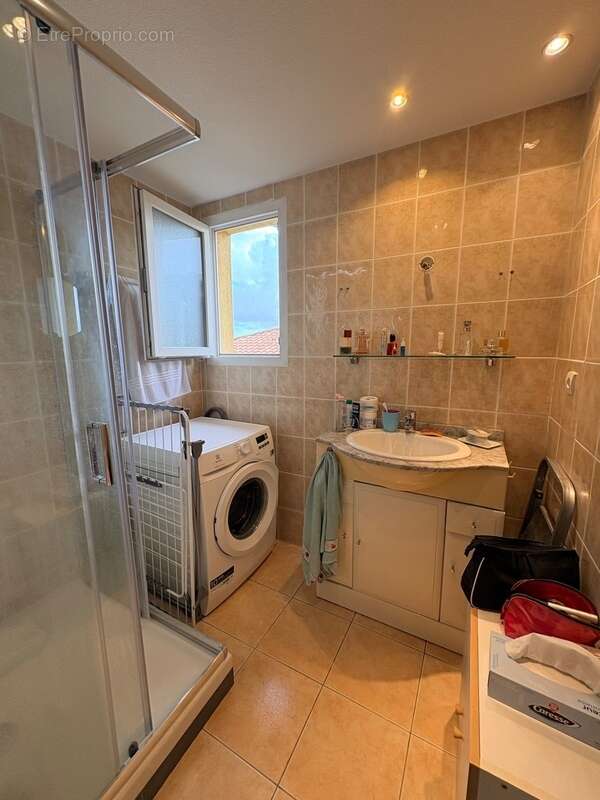 Appartement à COGOLIN