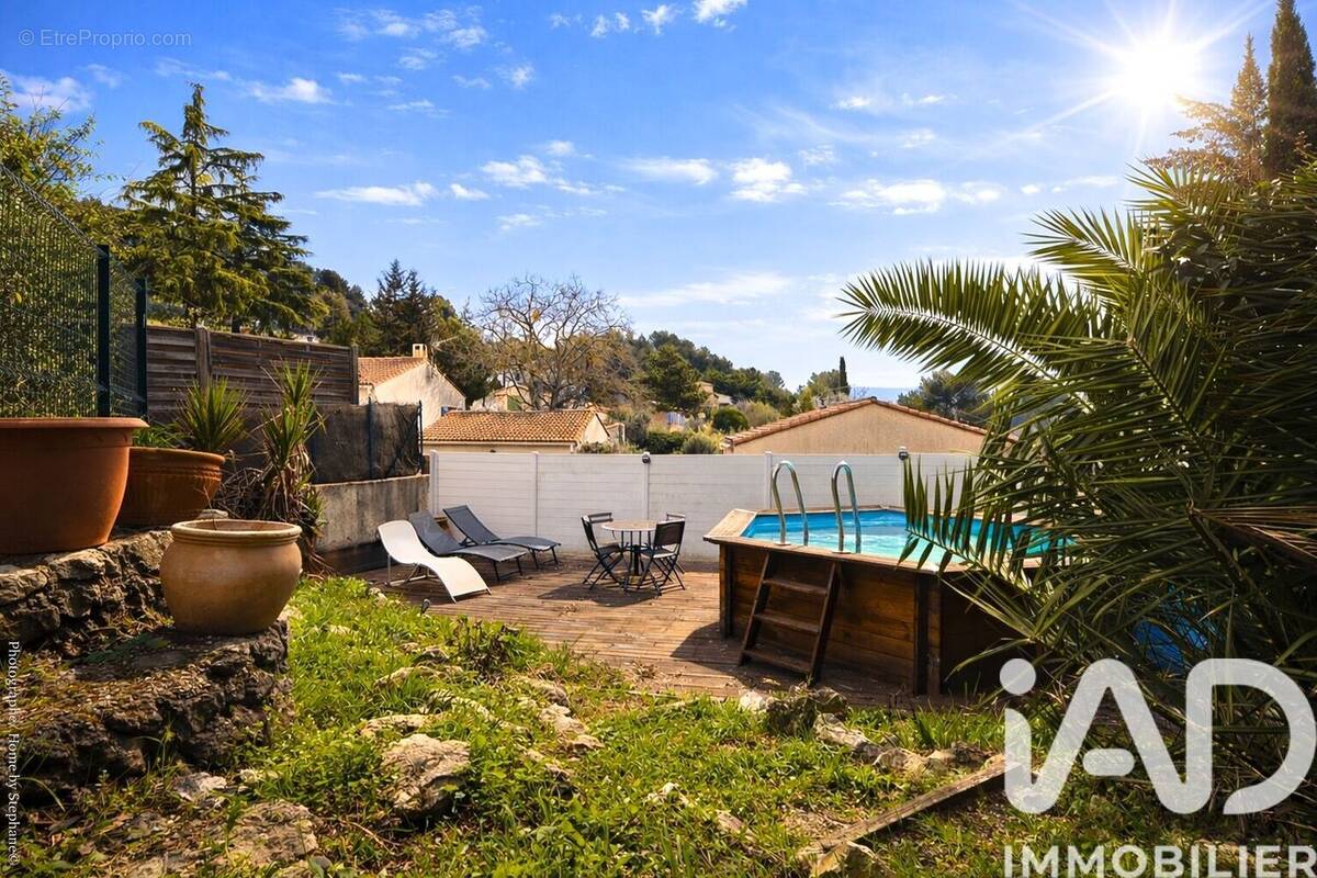 Photo 1 - Maison à PEYPIN