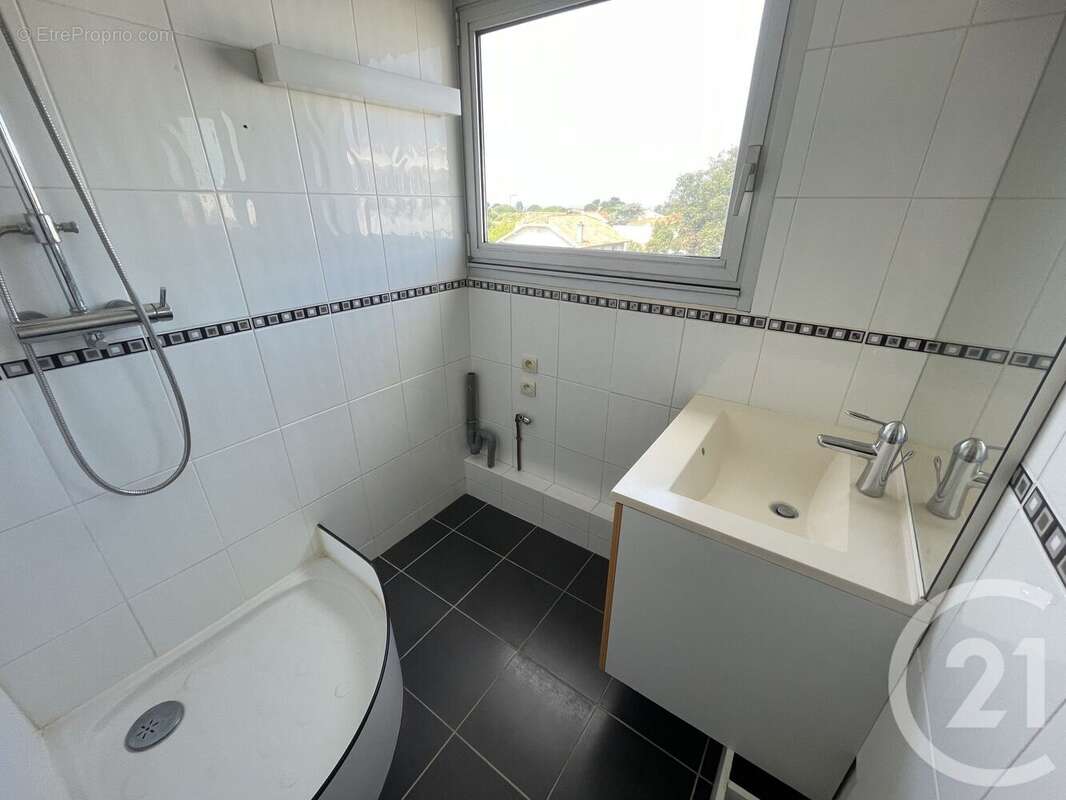 Appartement à VAUX-SUR-MER