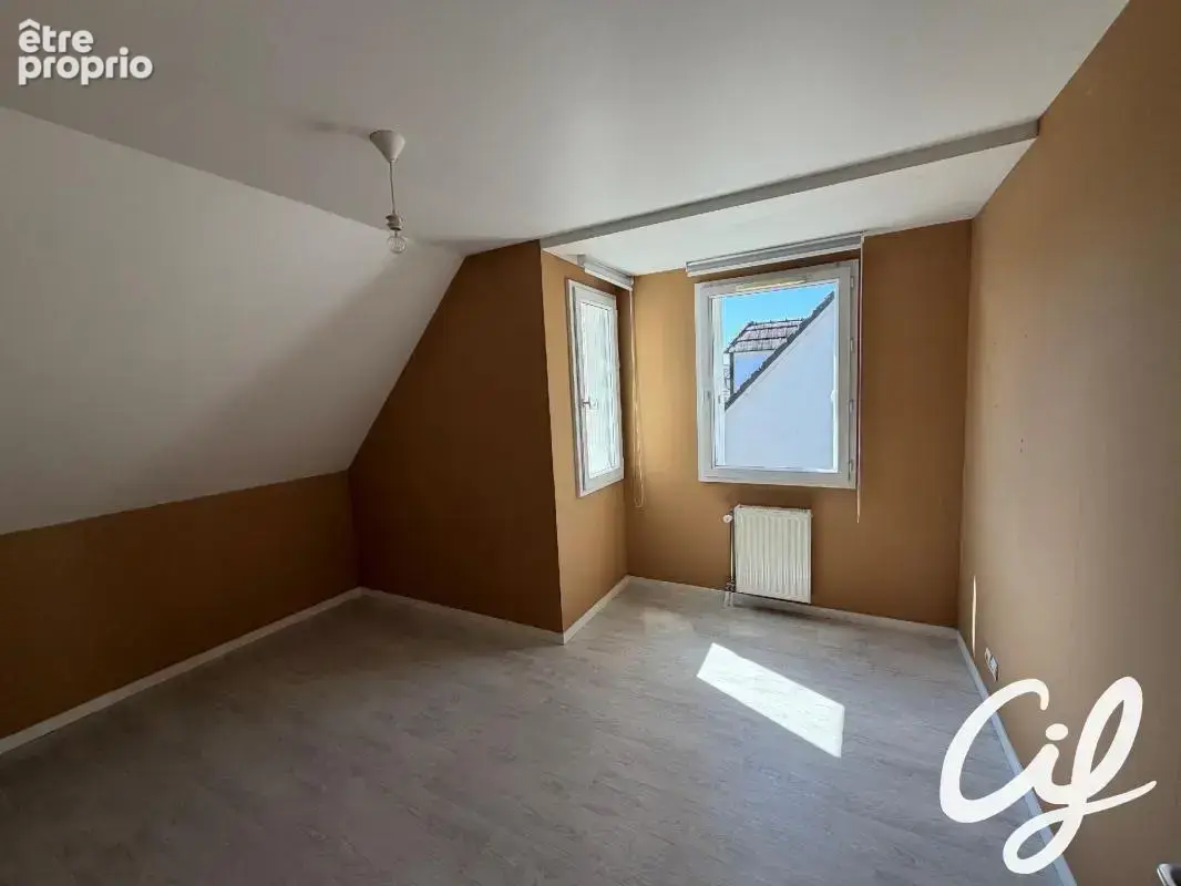 Maison T5 TOURVILLE LA RIVIERE - 101.2 m2  175 000 Euros - photo 7