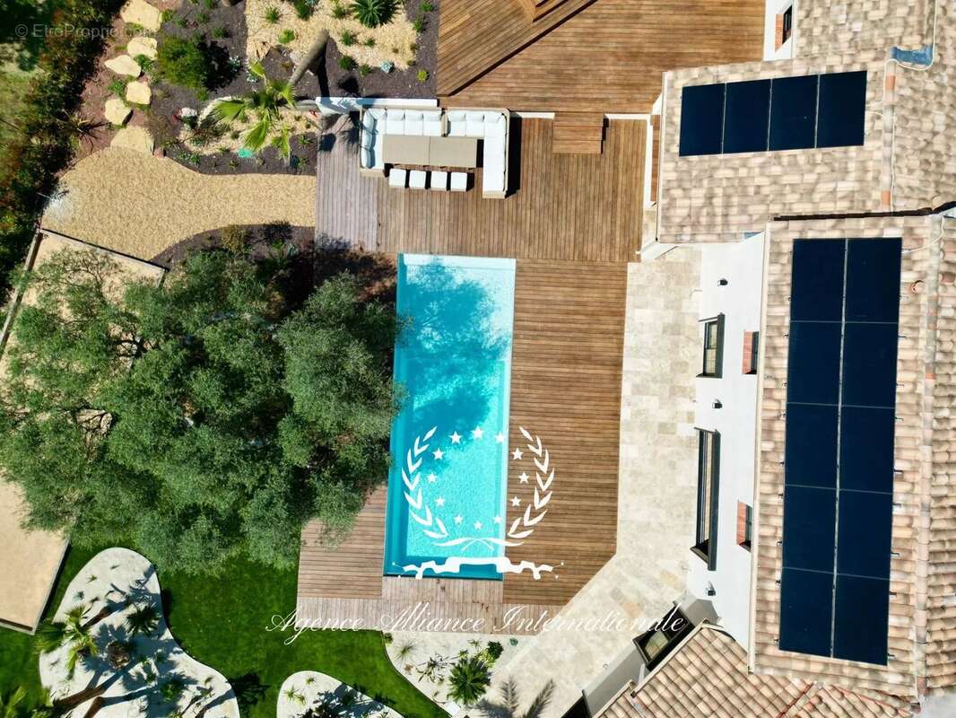 Appartement à LE LUC