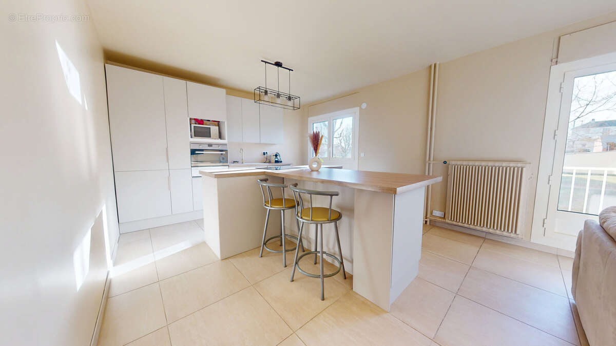 Appartement à HOUILLES