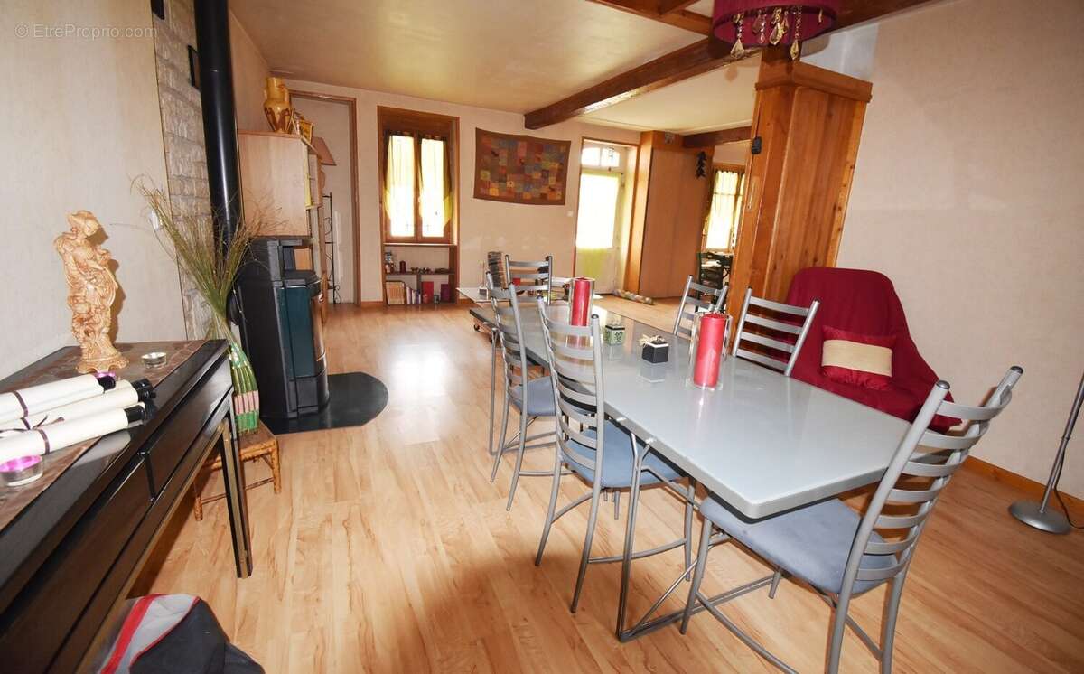 Maison à vendre à Cusset proche centre, avec petit terrain à 40 m. - photo 2