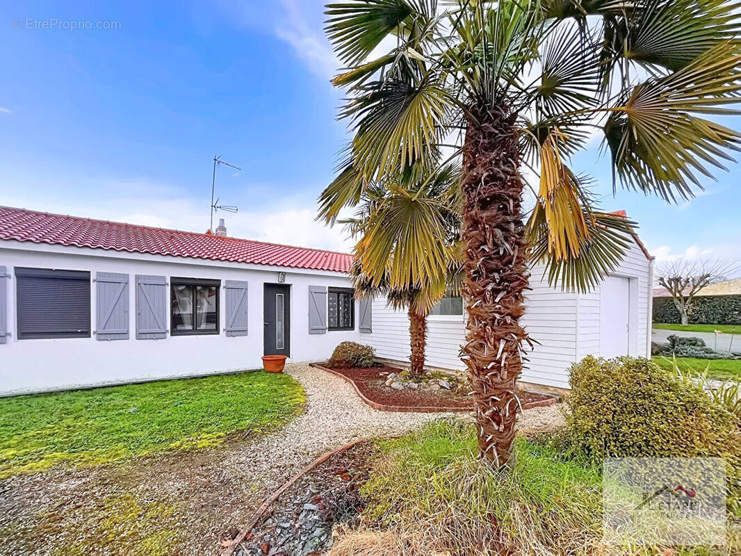 Maison à BELLEVILLE-SUR-VIE