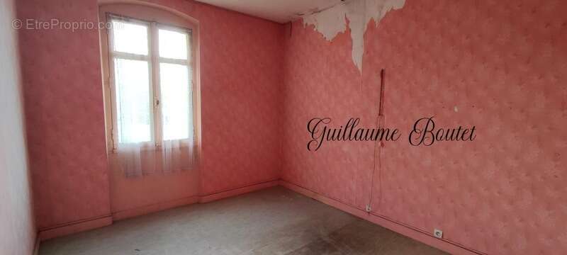 Maison à CAMPUGNAN