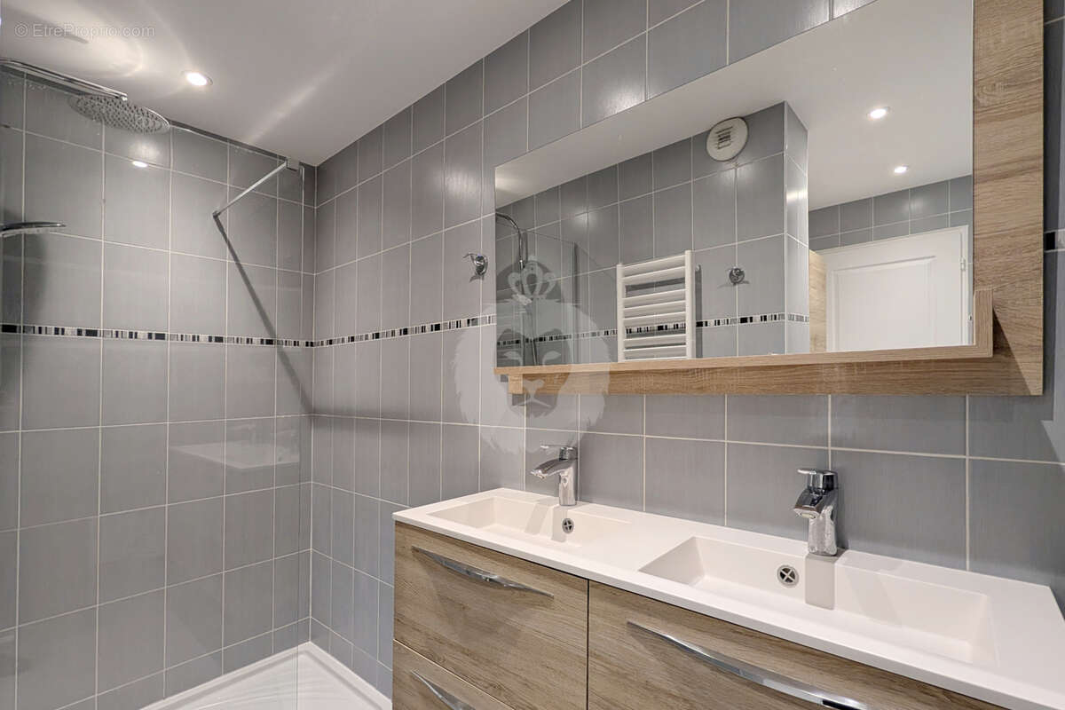 Appartement à NOGENT-SUR-MARNE