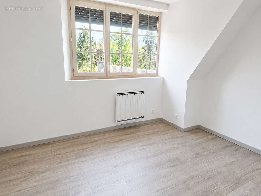 Maison à ESCHES