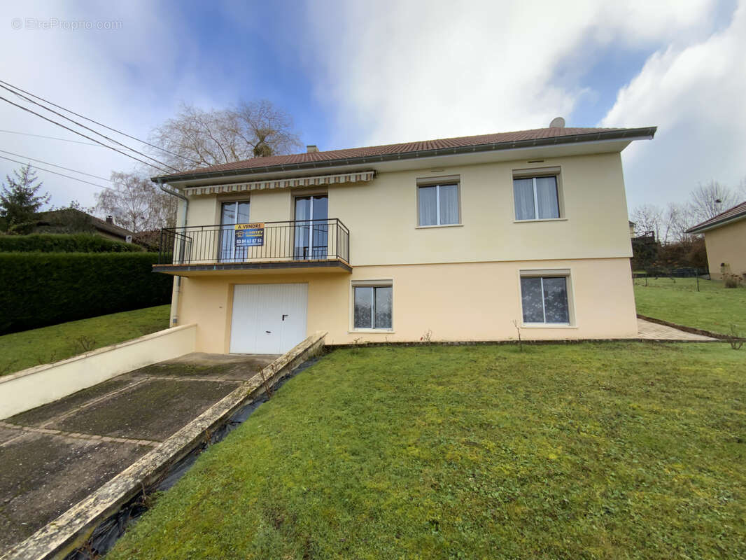 Maison à VILLERSEXEL