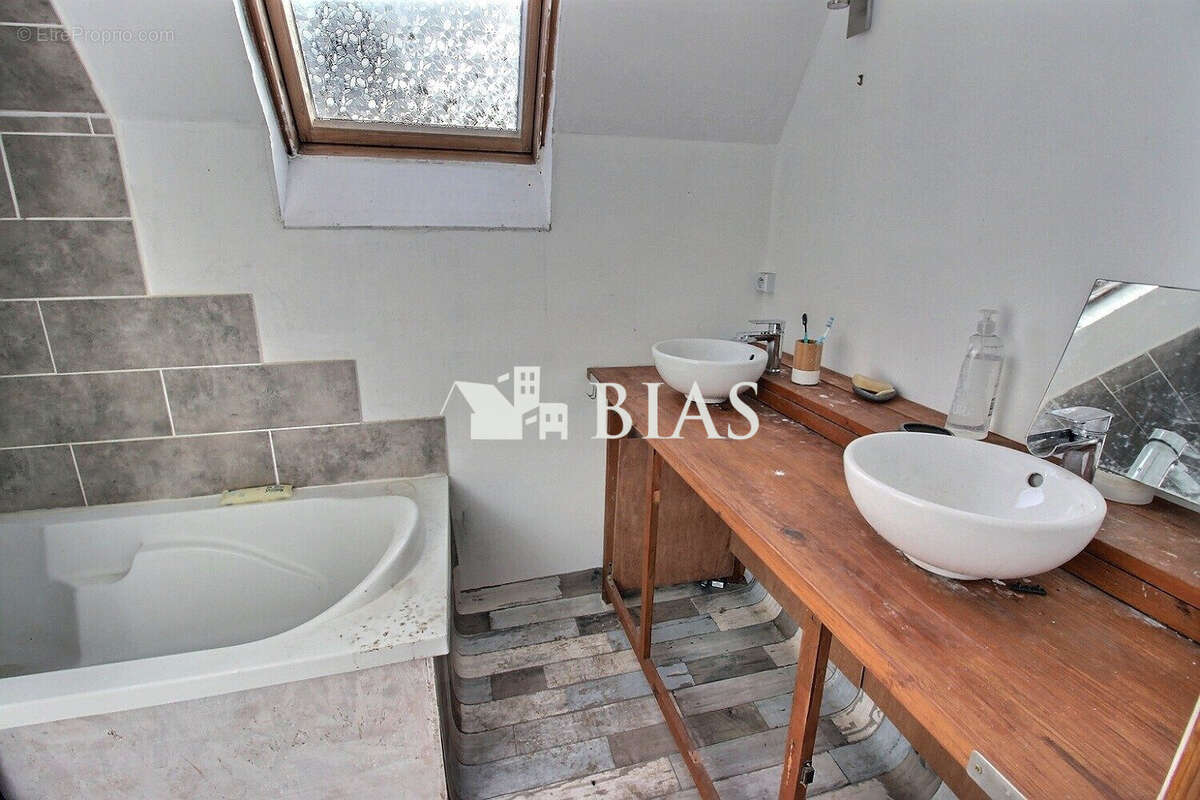 Maison à BOISSEY-LE-CHATEL