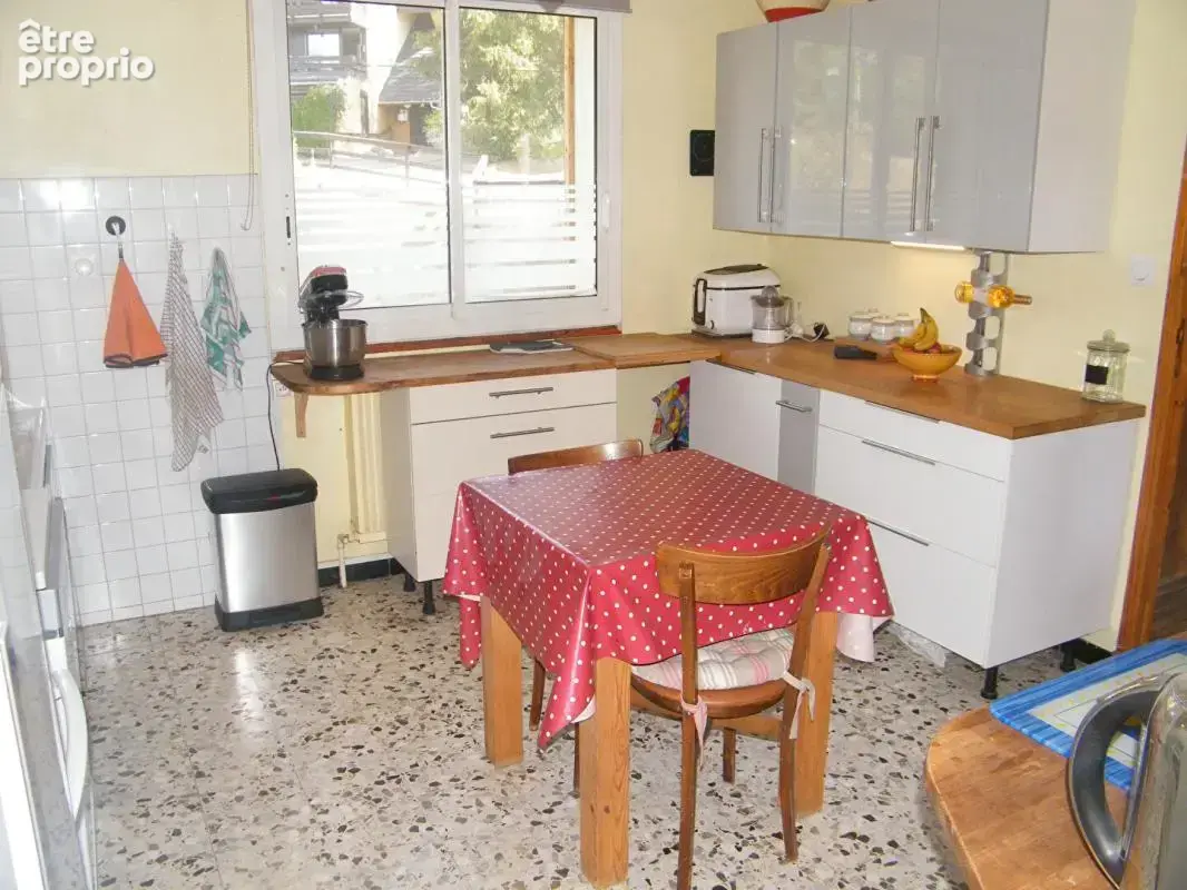 Maison Ancelle 8 pièce(s) 198 m2 - photo 6