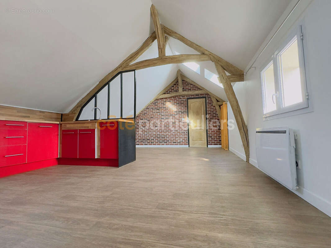 Appartement à FLEURY-LES-AUBRAIS
