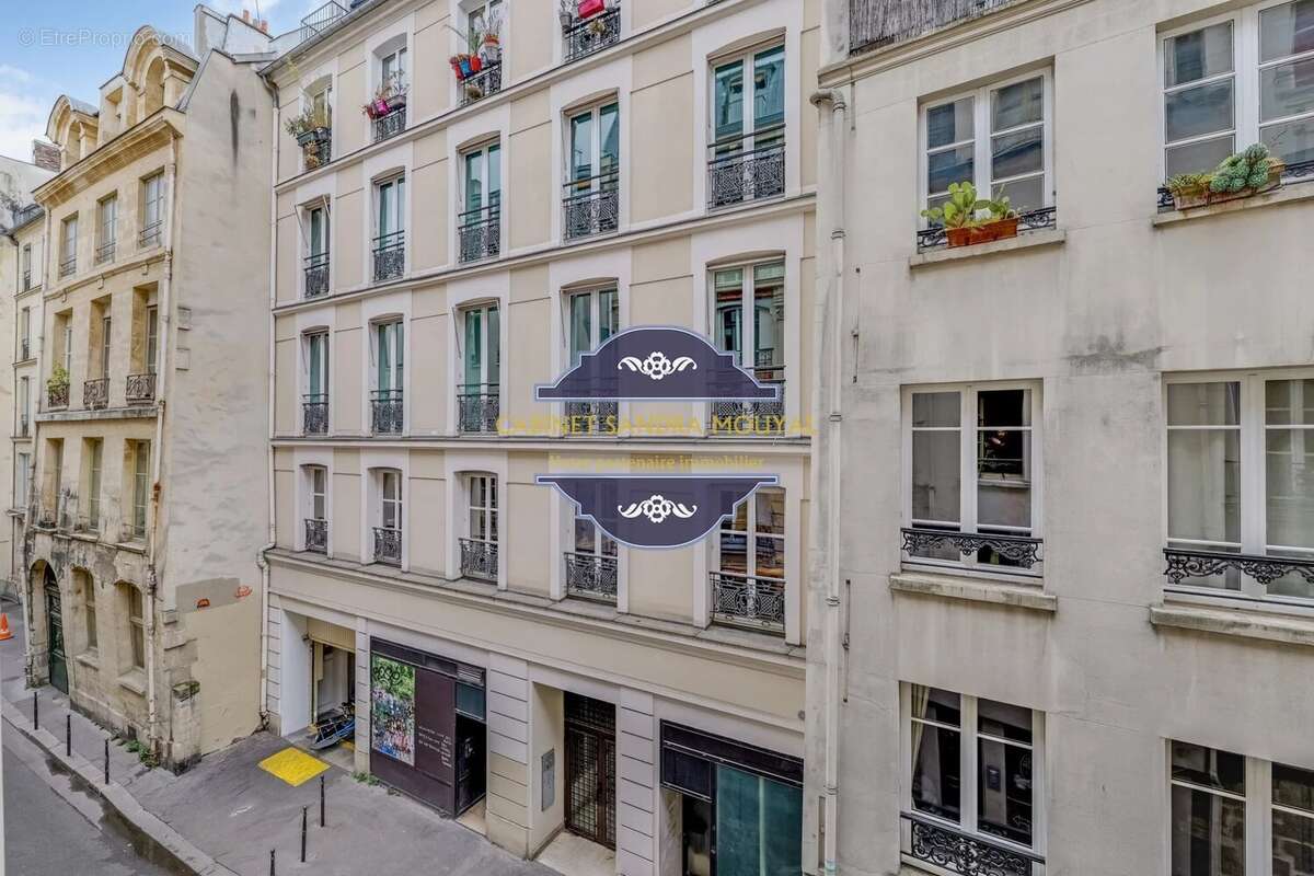 Appartement à PARIS-3E