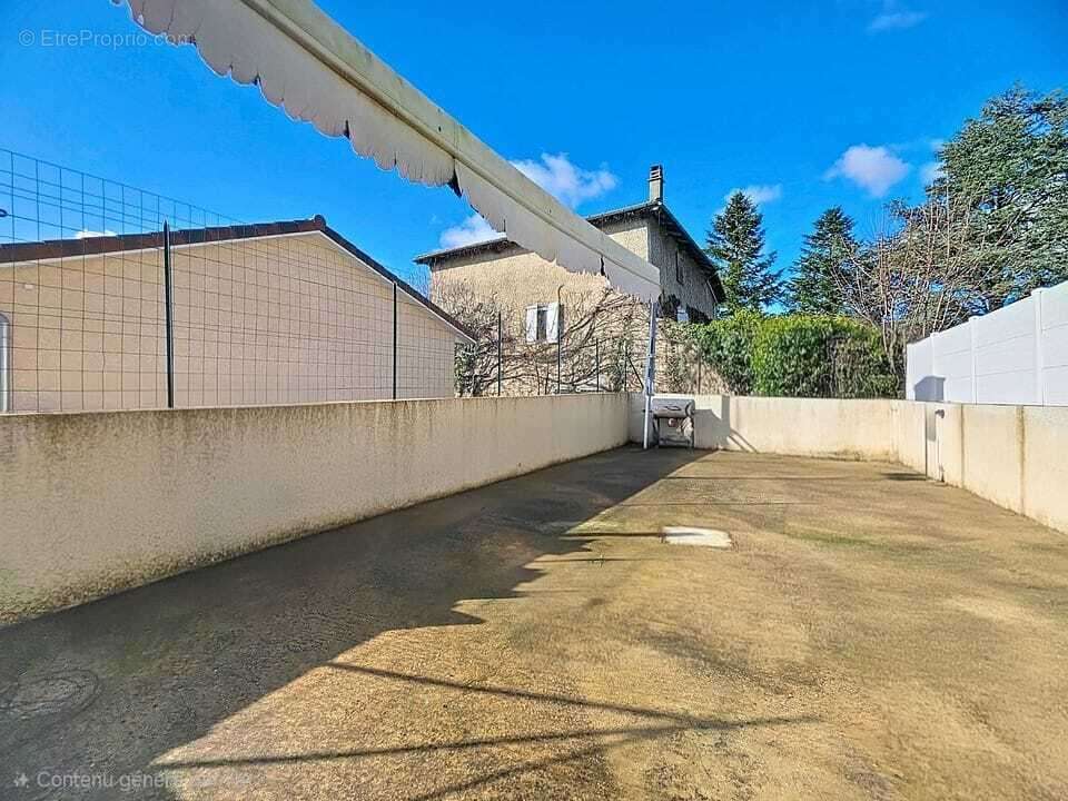 Appartement à MOIDIEU-DETOURBE