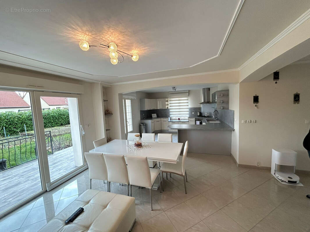Maison à SEZANNE