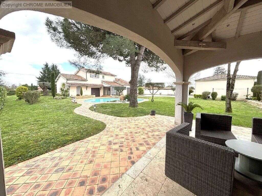 Maison à SAINTE-BAZEILLE