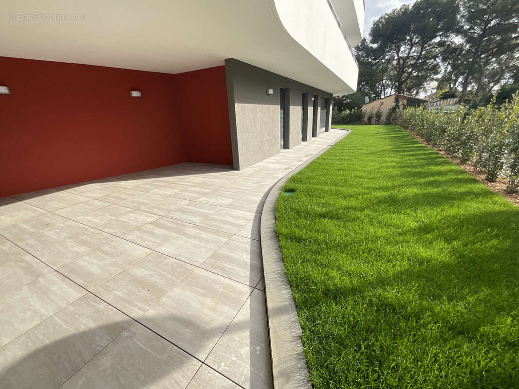 Appartement à VILLENEUVE-LOUBET