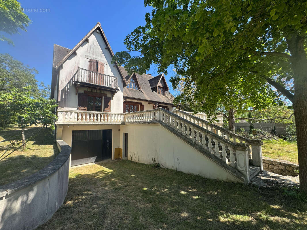 Maison à LIVRY-SUR-SEINE