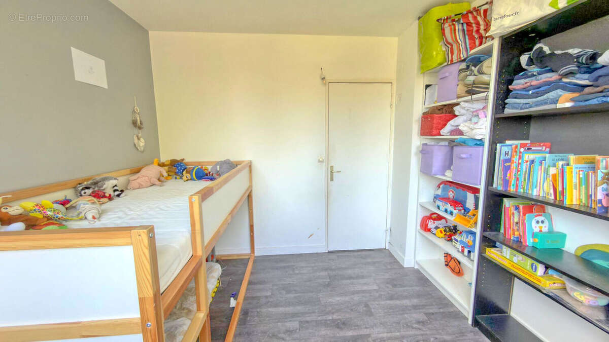 Appartement à FRESNES