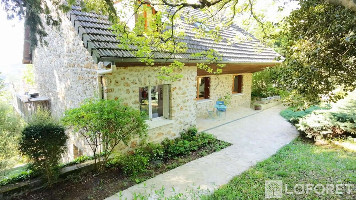 Maison à GIF-SUR-YVETTE