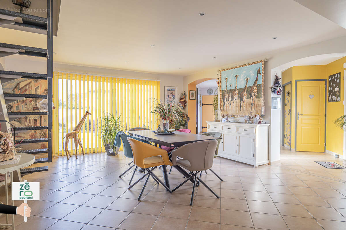 Maison à LANDEVIEILLE