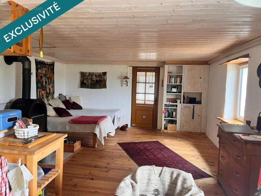 Maison 64 m² à Mouthier-En-Bresse  - photo 2