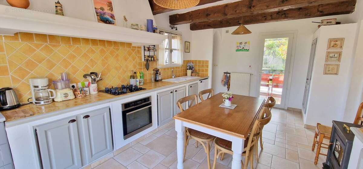 Autre à ROQUEBRUNE-SUR-ARGENS