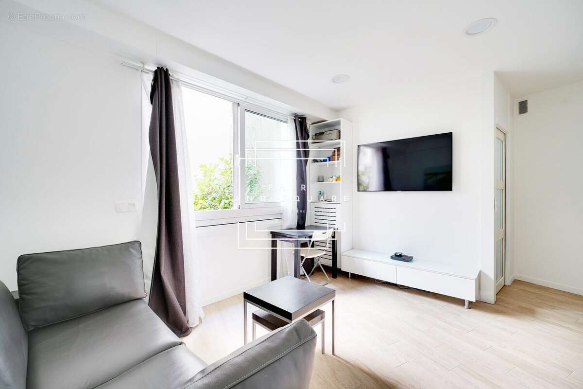 Appartement à NEUILLY-SUR-SEINE