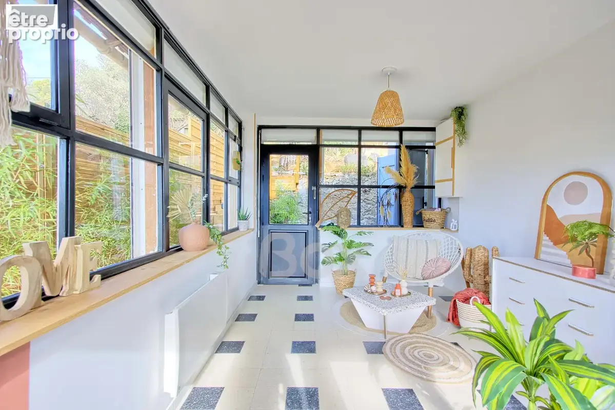 Le Revest les Eaux Villa T4 vue dégagée - photo 3