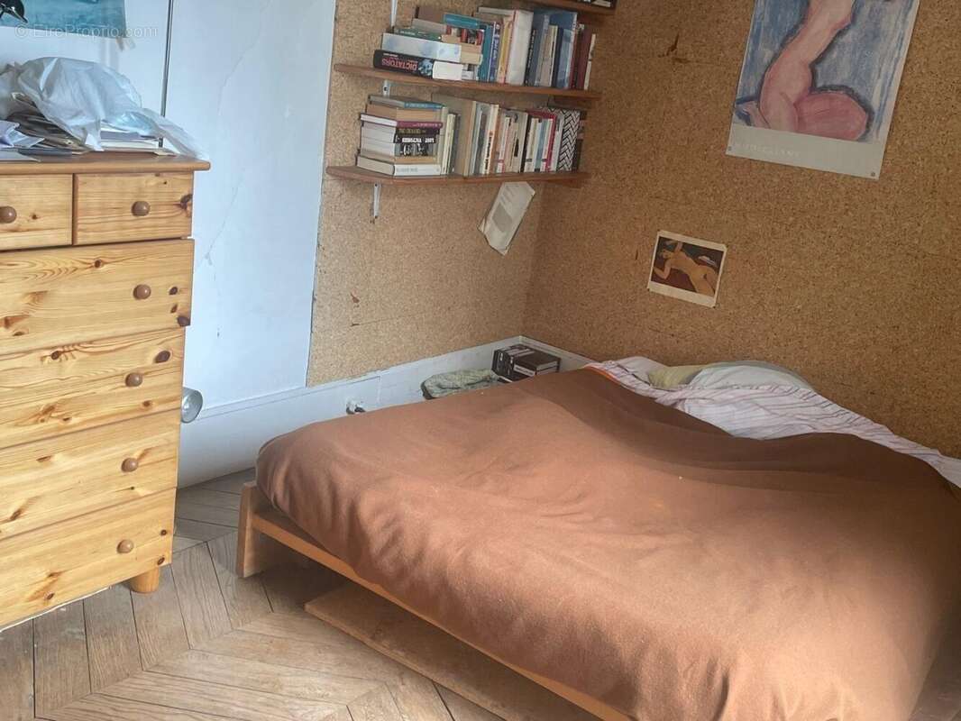 Appartement à PARIS-14E