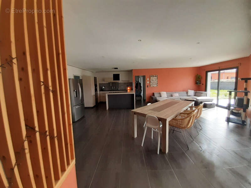 Maison à MONTDOUMERC