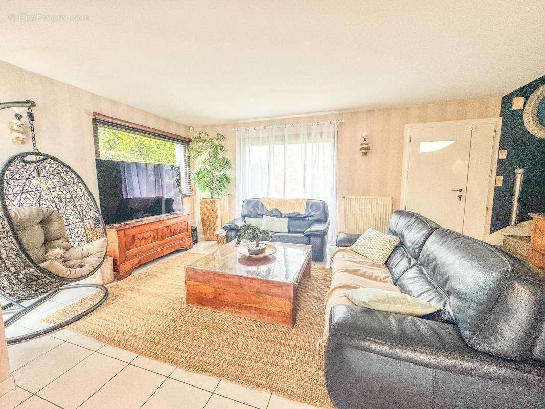 Maison à NOYAL-SUR-VILAINE