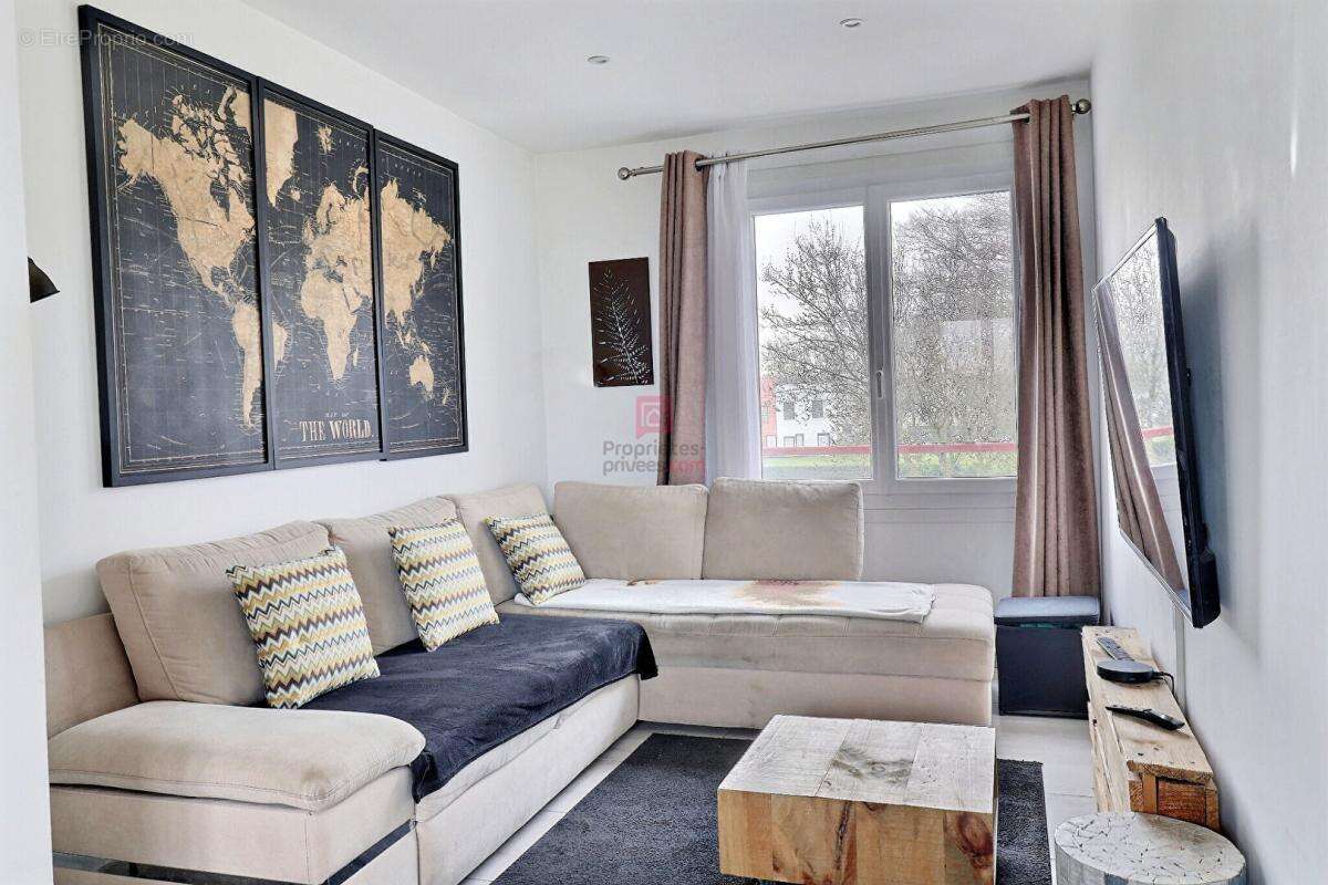 Appartement à SAINTE-GENEVIEVE-DES-BOIS