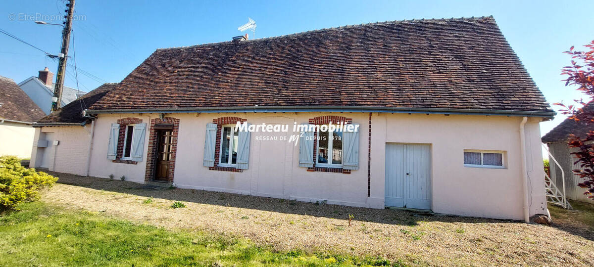 Maison à LA BAZOCHE-GOUET