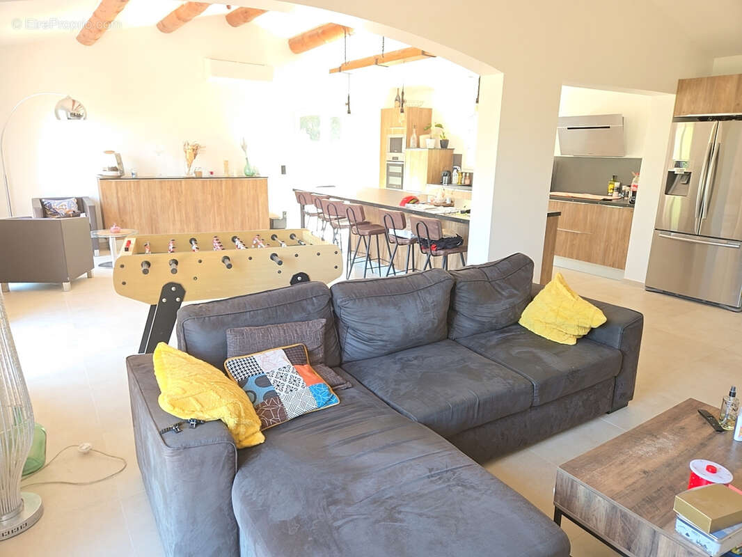 Maison à SOLLIES-VILLE