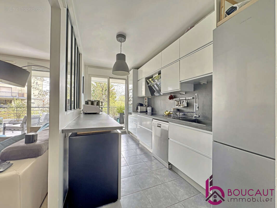 Appartement à LE PLESSIS-ROBINSON