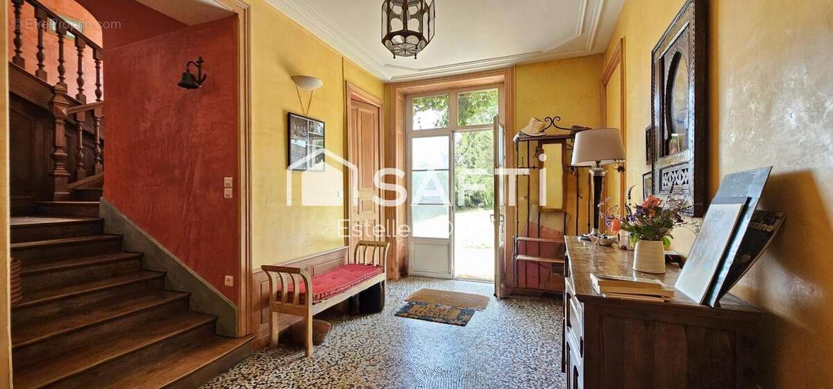Maison 430 m² à Mirecourt  - photo 7