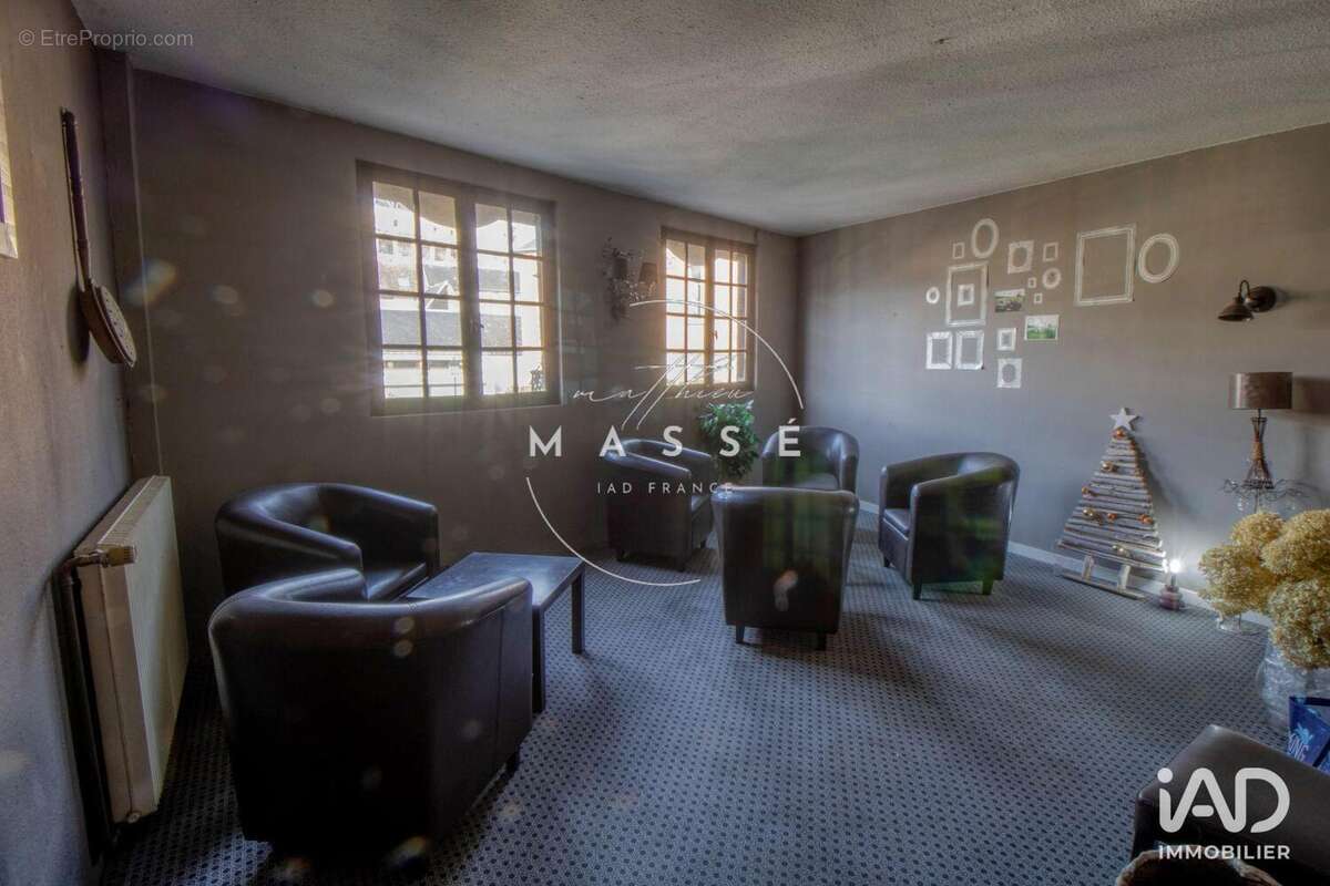 Photo 9 - Commerce à GAILLON