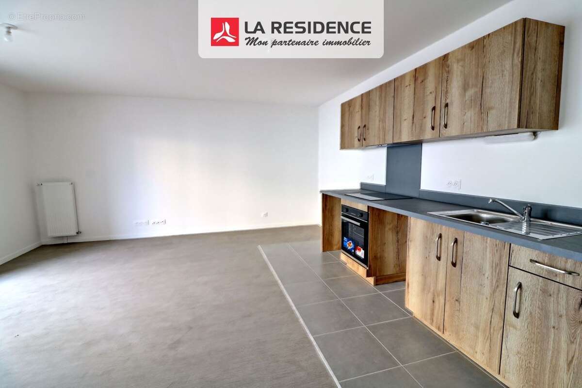Appartement à DEVILLE-LES-ROUEN