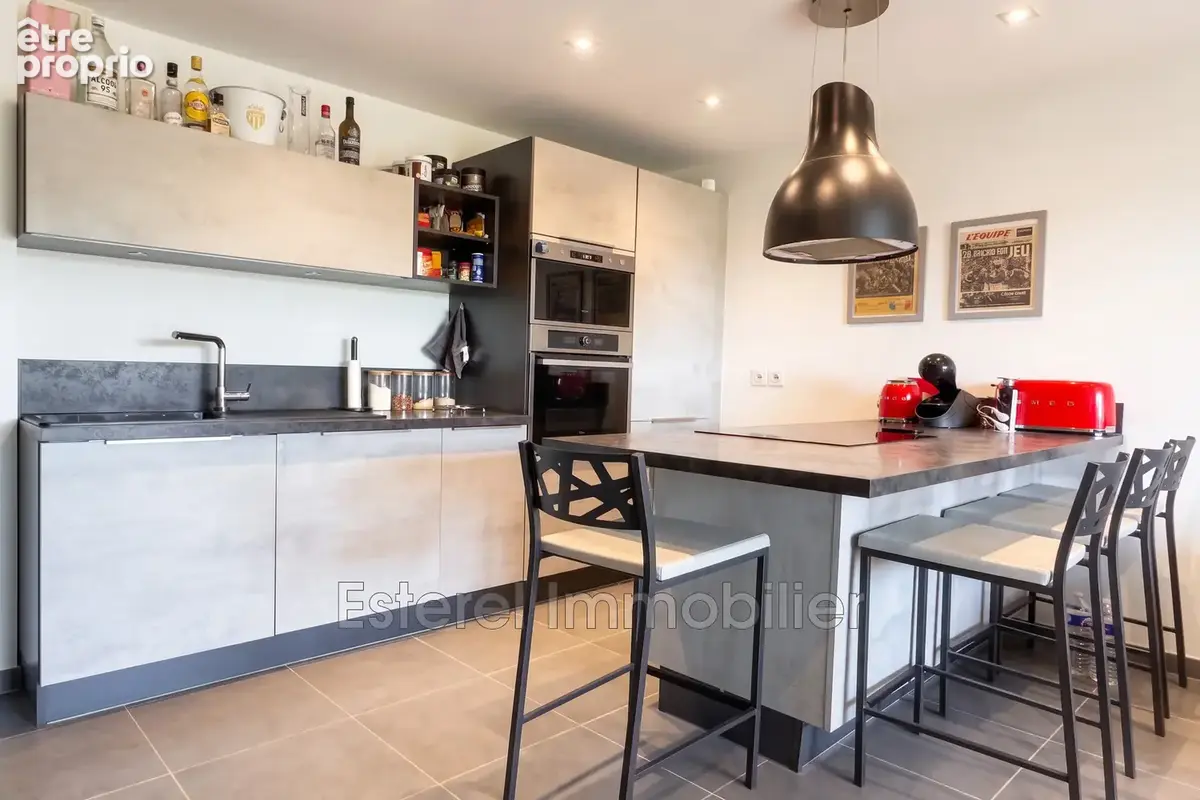Appartement 3 pièces 57 m² à vendre à Frejus (83600) - photo 3