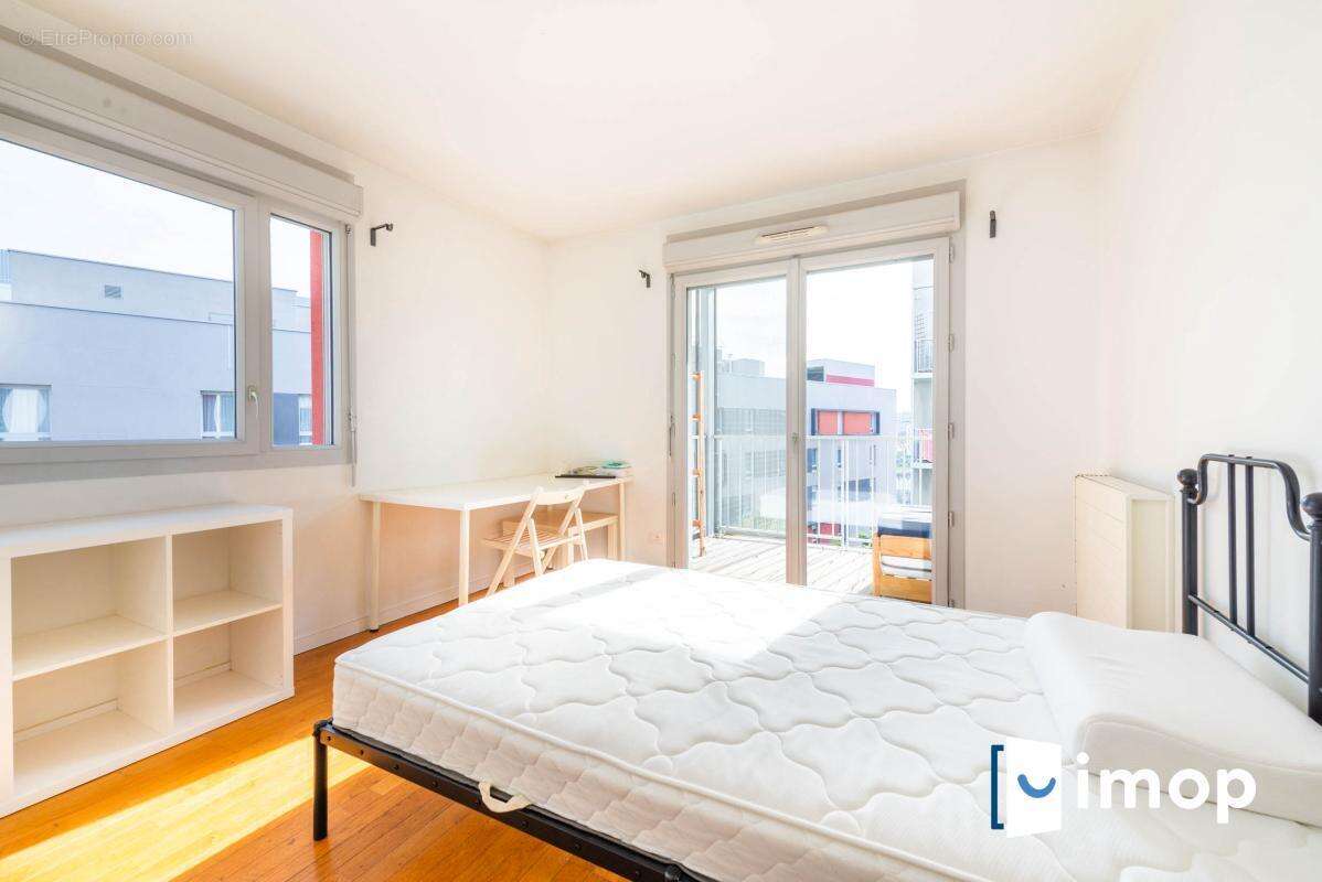 Appartement à NANTERRE