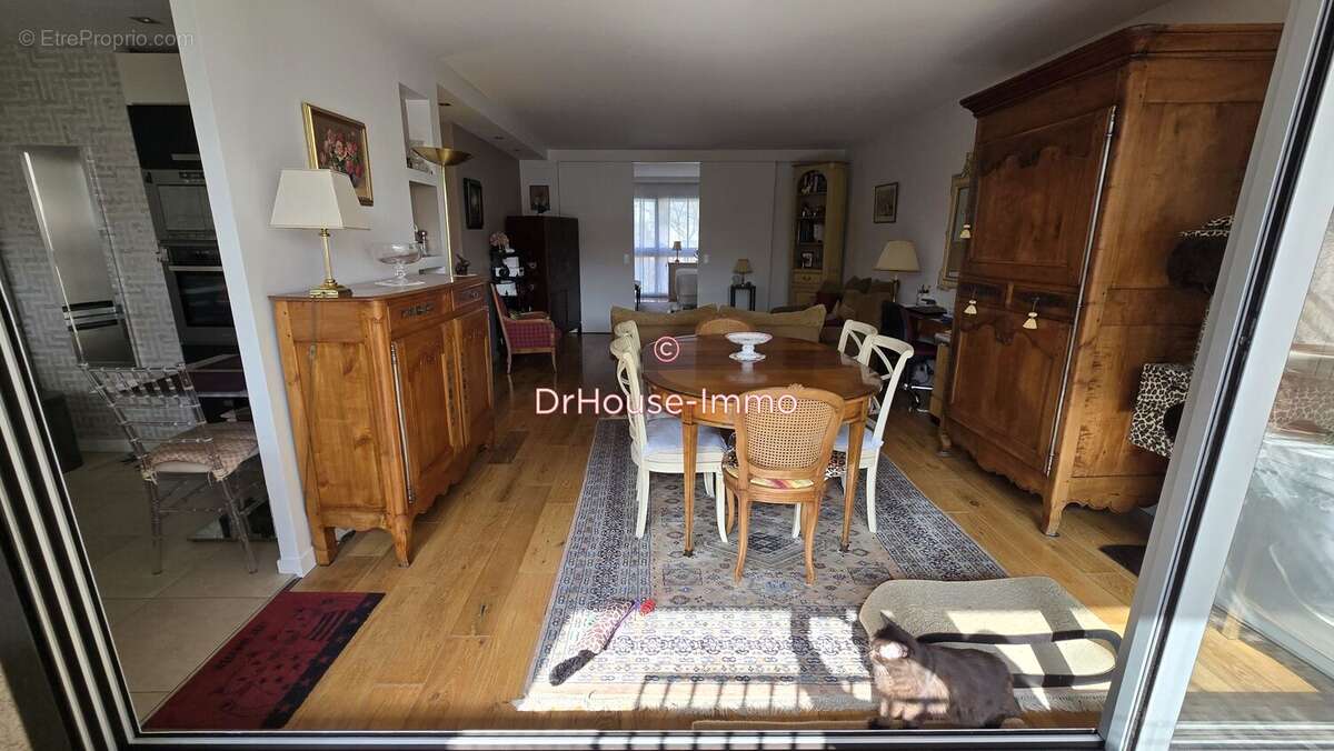 Appartement à SAINT-MAUR-DES-FOSSES