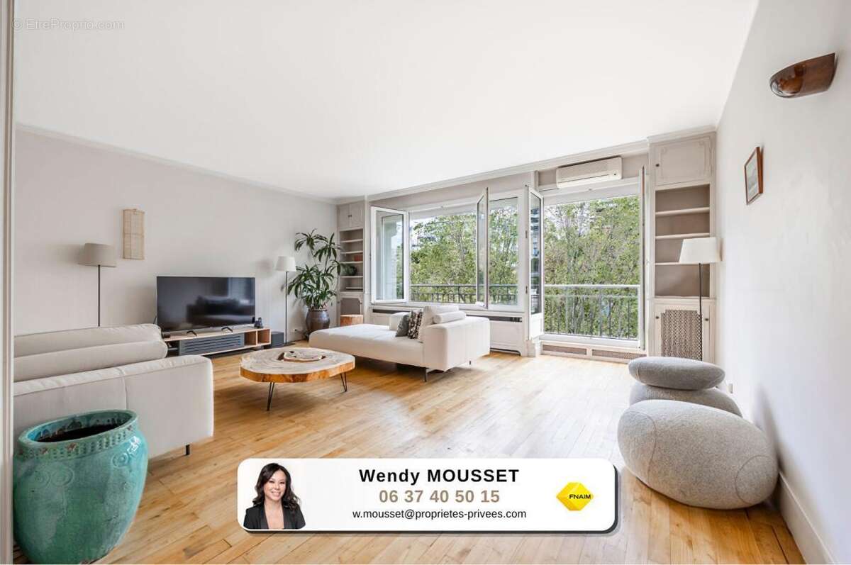 Appartement à PARIS-16E