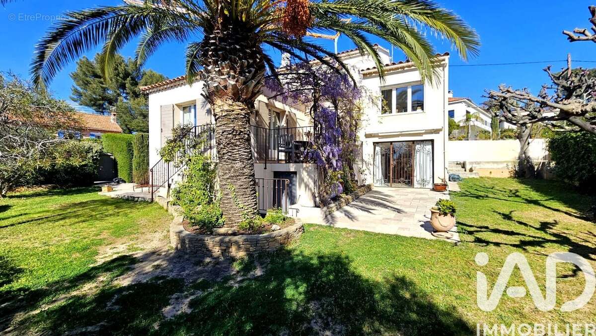 Photo 2 - Maison à SIX-FOURS-LES-PLAGES