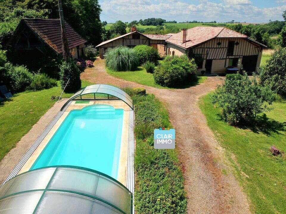 #gîte #maison #piscine #gers #estang #ferme #dépendance - Maison à ESTANG