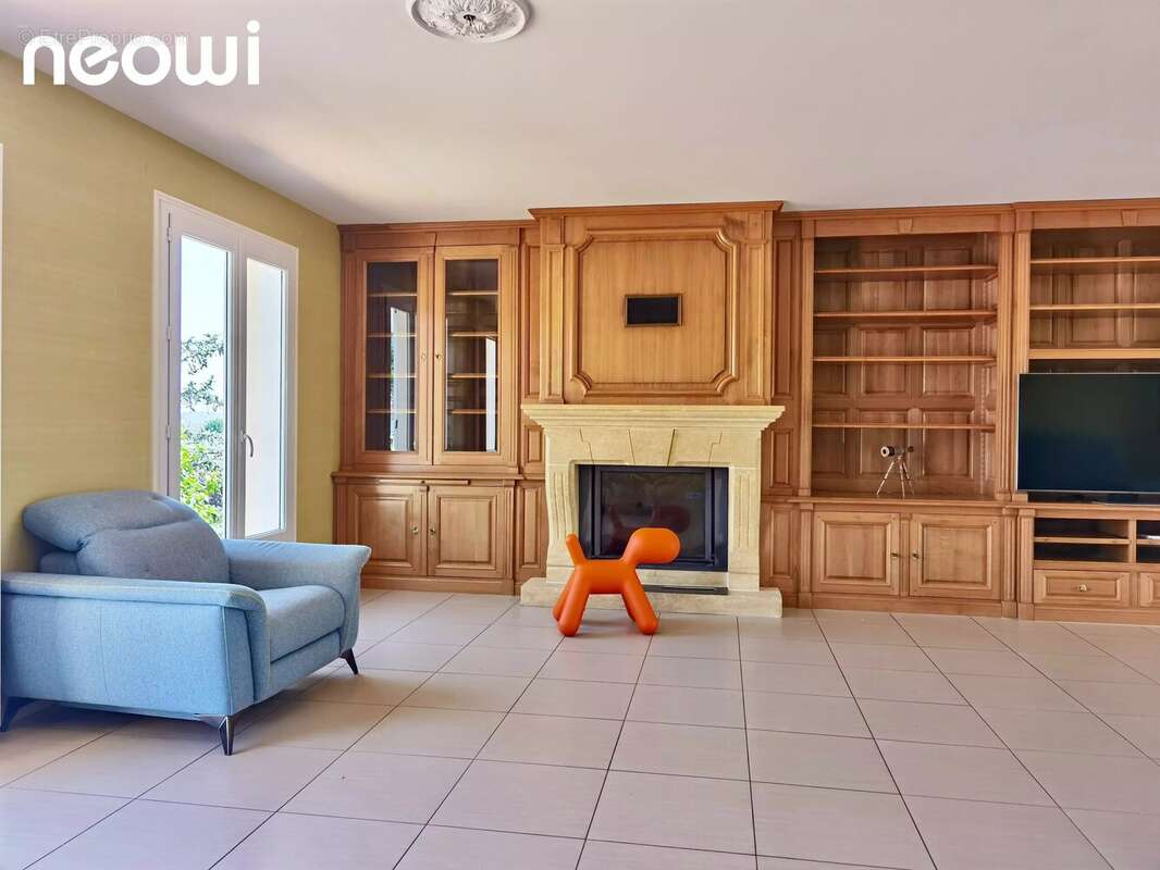 Maison 234 m² à Aurillac  - photo 6