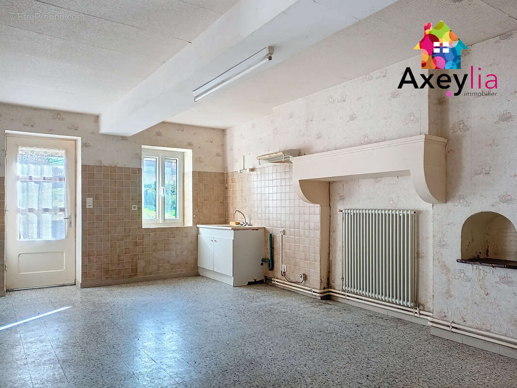 Maison à RIGNY-SUR-ARROUX