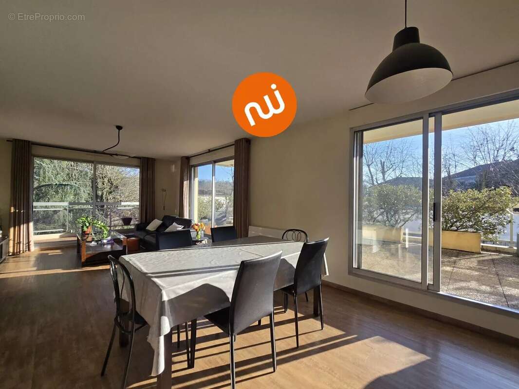 Appartement à TASSIN-LA-DEMI-LUNE