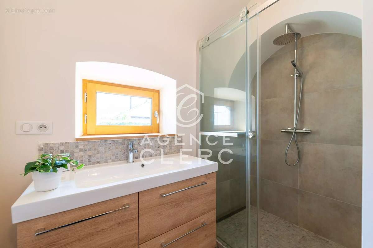 Appartement à TALLOIRES