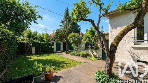 Photo 1 - Maison à VILLIERS-SUR-MARNE