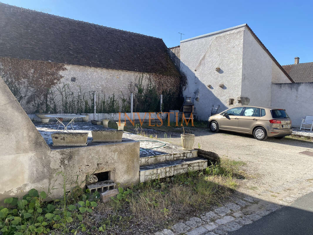 Maison à SAINT-CLAUDE-DE-DIRAY